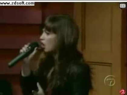 Demi Lovato-This is me(Live) with lyrics 27255
