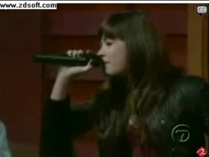 Demi Lovato-This is me(Live) with lyrics 27657