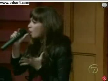Demi Lovato-This is me(Live) with lyrics 27306