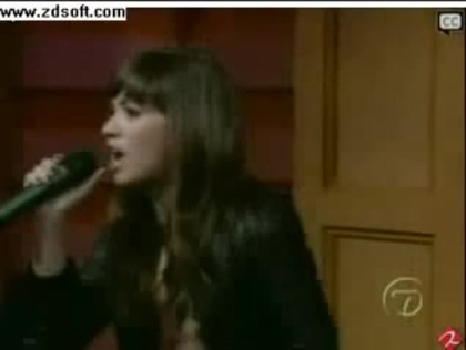 Demi Lovato-This is me(Live) with lyrics 27360