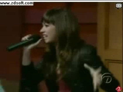 Demi Lovato-This is me(Live) with lyrics 27409