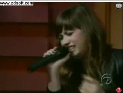 Demi Lovato-This is me(Live) with lyrics 28069