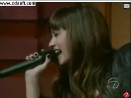 Demi Lovato-This is me(Live) with lyrics 28288
