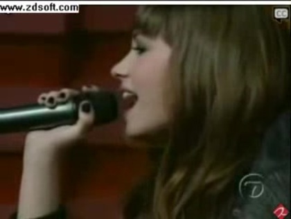 Demi Lovato-This is me(Live) with lyrics 28738