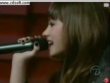 Demi Lovato-This is me(Live) with lyrics 28786