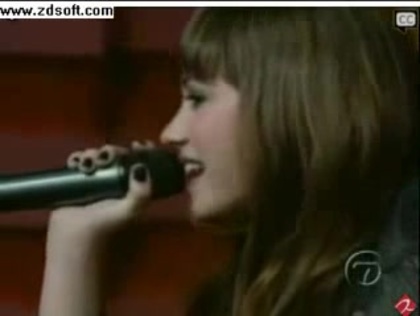 Demi Lovato-This is me(Live) with lyrics 28796