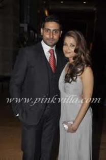  - Aishwarya Rai si Abhishek Bachchan