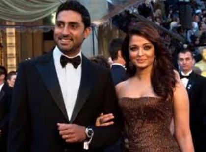  - Aishwarya Rai si Abhishek Bachchan