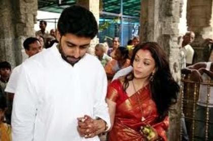  - Aishwarya Rai and Abhishek Bachchan Wedding Images