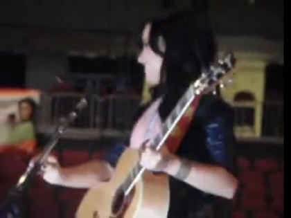 Catch Me- Demi Lovato (soundcheck) 01046