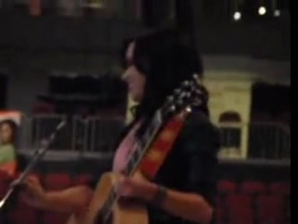 Catch Me- Demi Lovato (soundcheck) 01627 - Demi Lovato Summer Tour Prudential Center Catch Me Soundcheck Part oo4