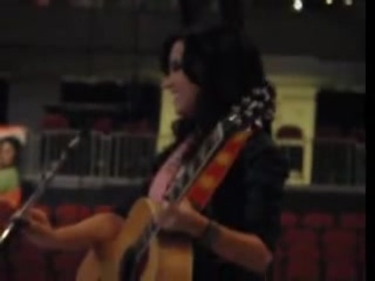Catch Me- Demi Lovato (soundcheck) 03606 - Demi Lovato Summer Tour Prudential Center Catch Me Soundcheck Part oo9