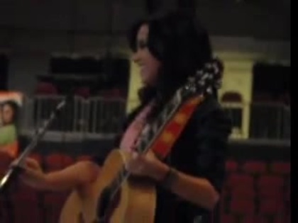 Catch Me- Demi Lovato (soundcheck) 03678 - Demi Lovato Summer Tour Prudential Center Catch Me Soundcheck Part oo9