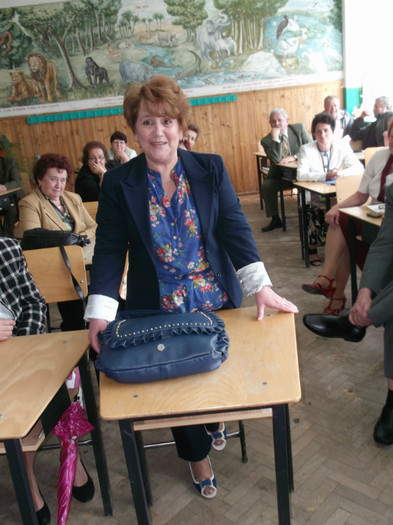 o farmacista la interogatoriu - ANIVERSARE LA 45 DE ANI    DUPA