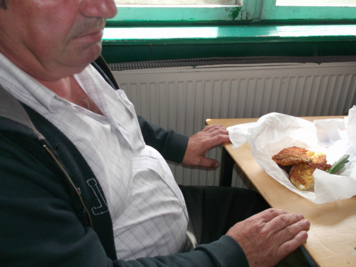 am o foame-n mine....... - ANIVERSARE LA 45 DE ANI    DUPA