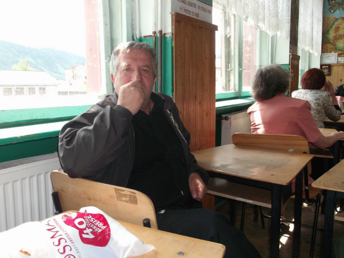 pe sub mana .....imbucata - ANIVERSARE LA 45 DE ANI    DUPA