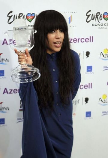 Lorine-Zineb-eurovision-2012-winner - loreen