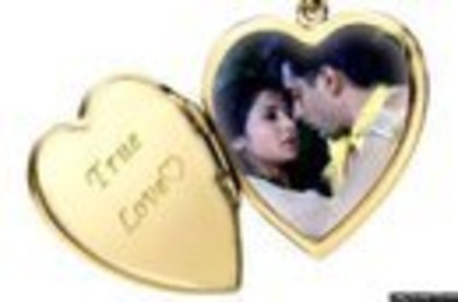 166186_130007907066785_100001727290952_219499_3255012_n - pentru fanii DMG