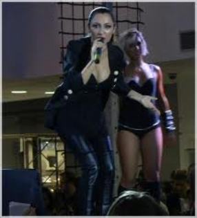 ioio[i[[ - Andra