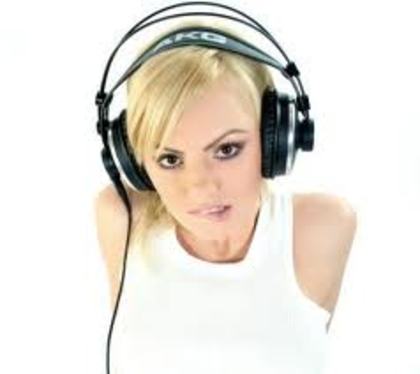 iioiouioiouop - Alexandra Stan