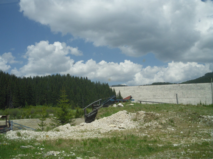 IMG_0320 - PRIN BUCEGI 2012