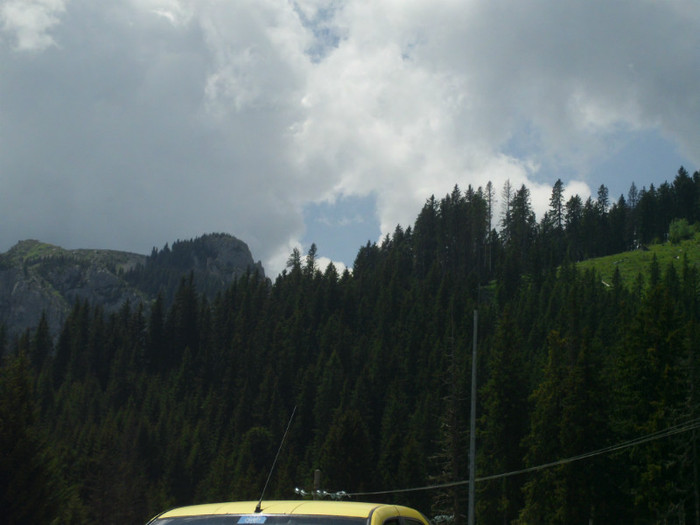 IMG_0329 - PRIN BUCEGI 2012