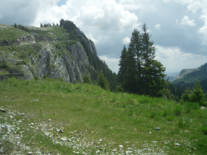 IMG_0351 - PRIN BUCEGI 2012