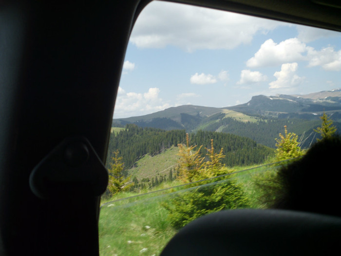 IMG_0371 - PRIN BUCEGI 2012