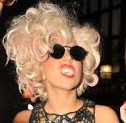 ouippo - Lady gaga