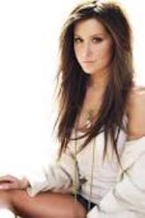 oppio - Ashley Tisdale