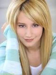 poiopu[[p[p - Ashley Tisdale
