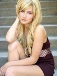 uiioyuioopuiou - Ashley Tisdale