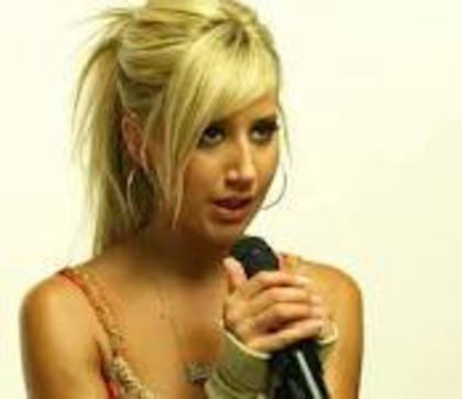 yoouiuioppioiop - Ashley Tisdale