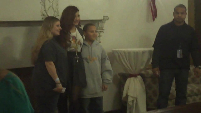 Demi Lovato Meet and Greet 11_19_youtube_original 0625