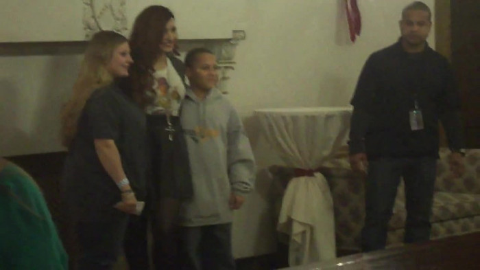 Demi Lovato Meet and Greet 11_19_youtube_original 0663