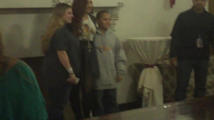 Demi Lovato Meet and Greet 11_19_youtube_original 0758