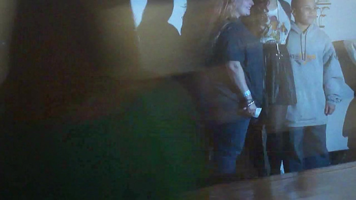 Demi Lovato Meet and Greet 11_19_youtube_original 0815