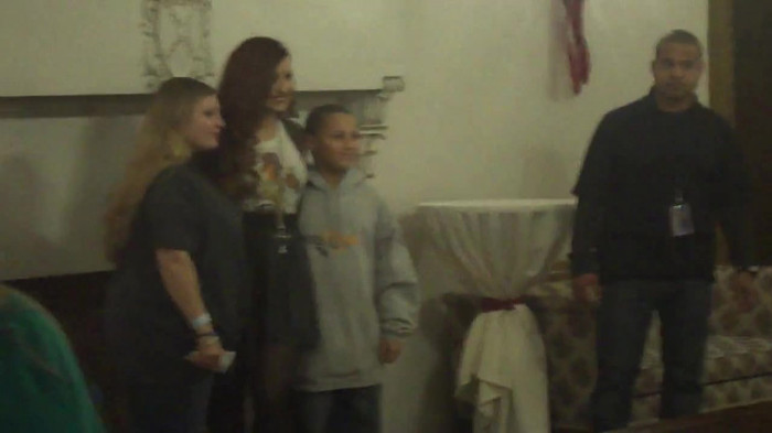 Demi Lovato Meet and Greet 11_19_youtube_original 0495