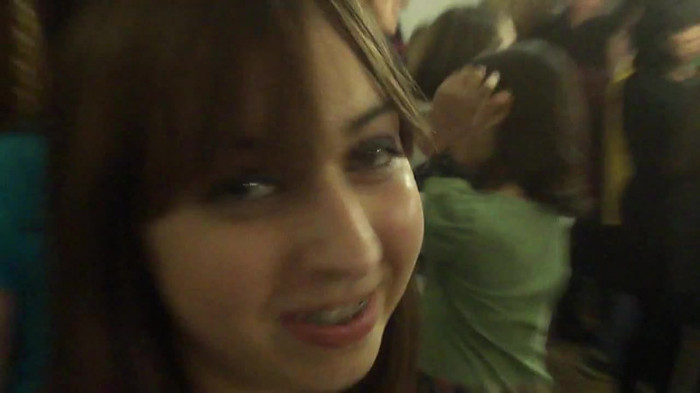 Demi Lovato Meet and Greet 11_19_youtube_original 1843