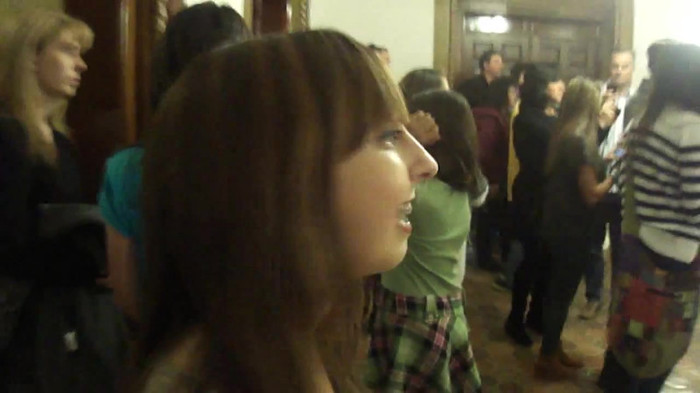 Demi Lovato Meet and Greet 11_19_youtube_original 1941