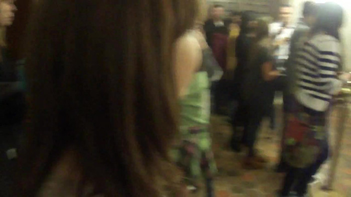 Demi Lovato Meet and Greet 11_19_youtube_original 2114