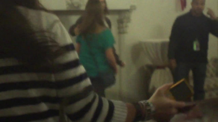 Demi Lovato Meet and Greet 11_19_youtube_original 3435