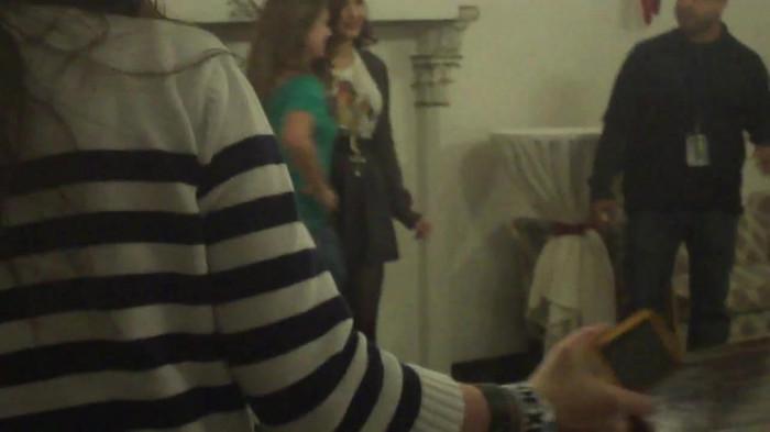 Demi Lovato Meet and Greet 11_19_youtube_original 3537 - Demilush - Meet and Greet 11 19 Part oo8