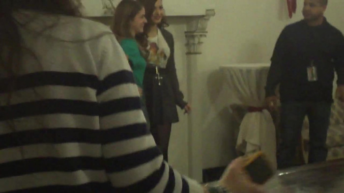 Demi Lovato Meet and Greet 11_19_youtube_original 3578