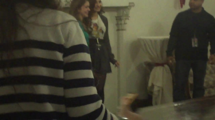 Demi Lovato Meet and Greet 11_19_youtube_original 3618