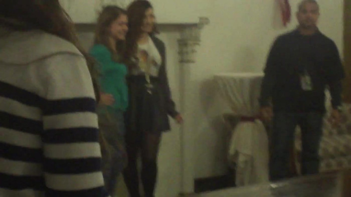 Demi Lovato Meet and Greet 11_19_youtube_original 3814