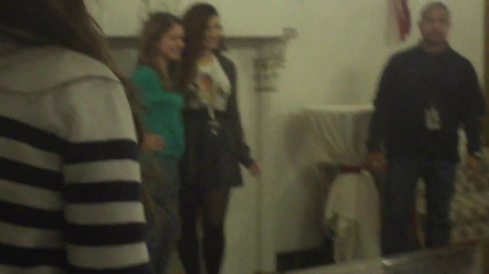 Demi Lovato Meet and Greet 11_19_youtube_original 3824