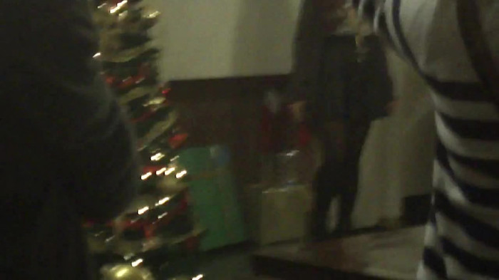 Demi Lovato Meet and Greet 11_19_youtube_original 5471