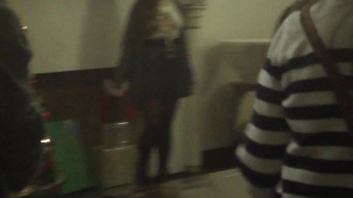 Demi Lovato Meet and Greet 11_19_youtube_original 5576 - Demilush - Meet and Greet 11 19 Part o12