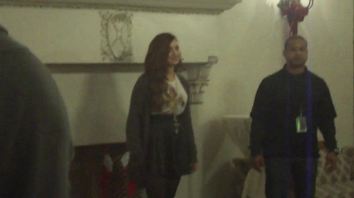 Demi Lovato Meet and Greet 11_19_youtube_original 6789